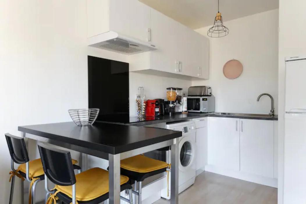 Appartement Cozy : 10/15 Min Des Champs Elysee Сартрувіль Екстер'єр фото