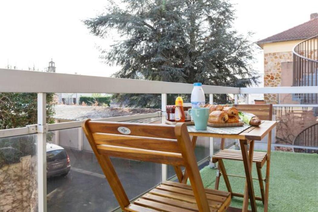 Appartement Cozy : 10/15 Min Des Champs Elysee Сартрувіль Екстер'єр фото